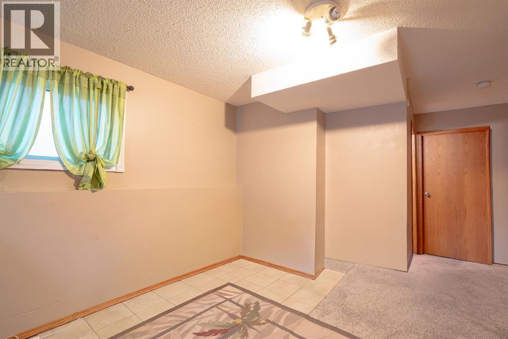 14 Edgington Avenue, Red Deer, Alberta  T4R 2K9 - Photo 19 - A2259870