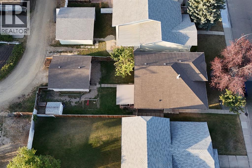 14 Edgington Avenue, Red Deer, Alberta  T4R 2K9 - Photo 5 - A2259870