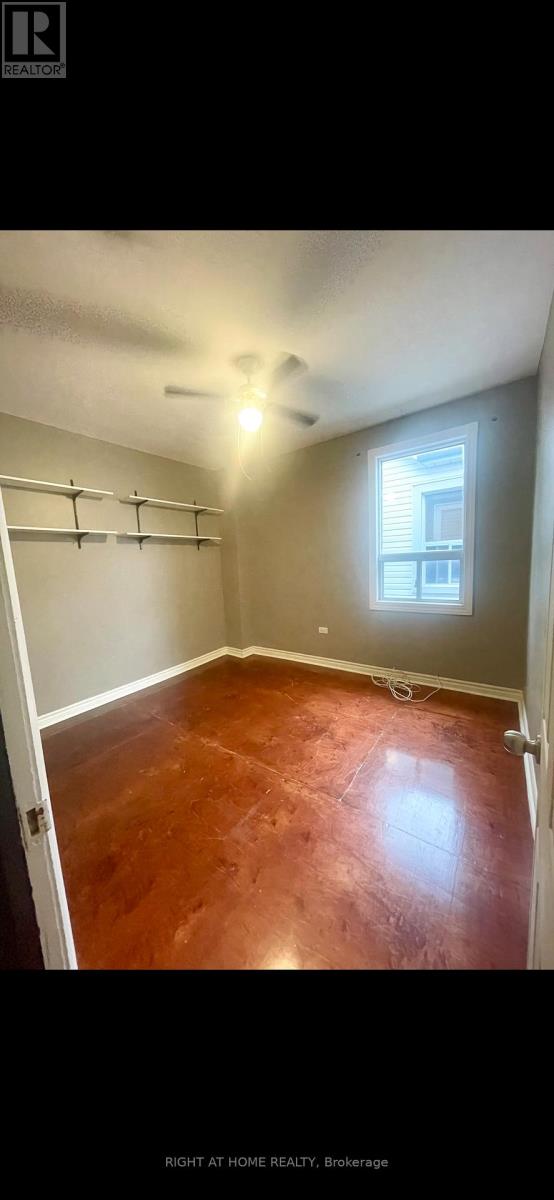 34 Woodington Avenue, Toronto, Ontario M4C 3J3 - Photo 8 - E12524916