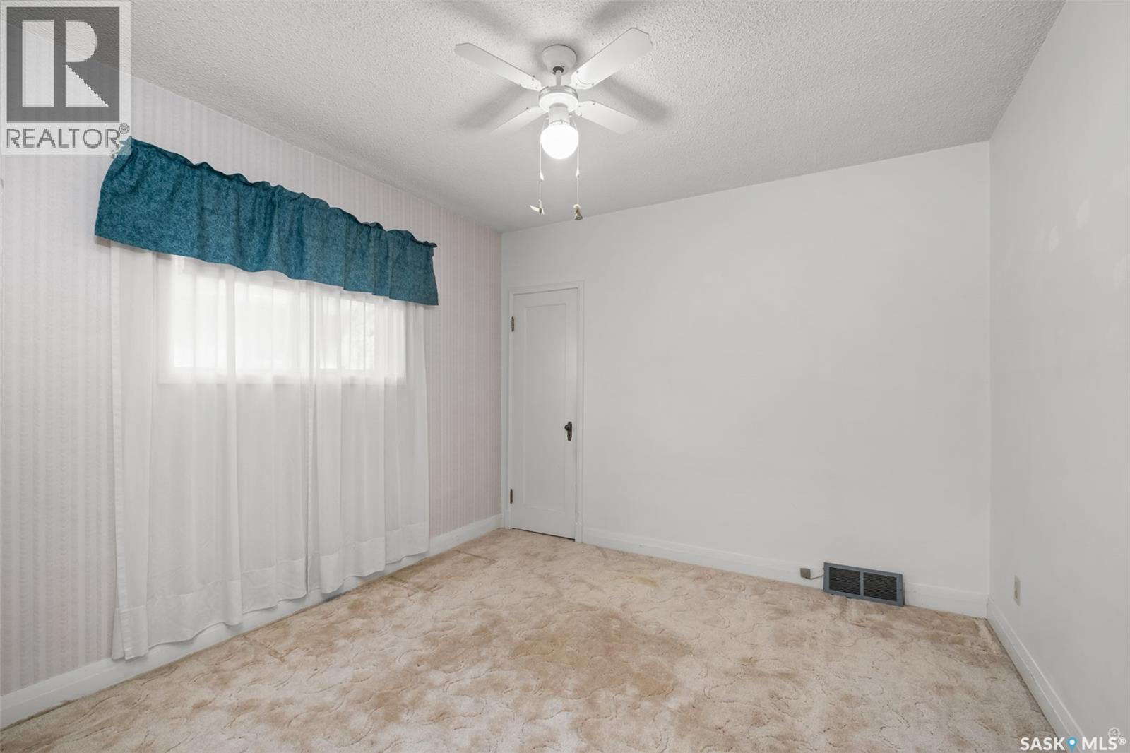 451 9th Street E, Prince Albert, Saskatchewan  S6V 0Y1 - Photo 12 - SK023673