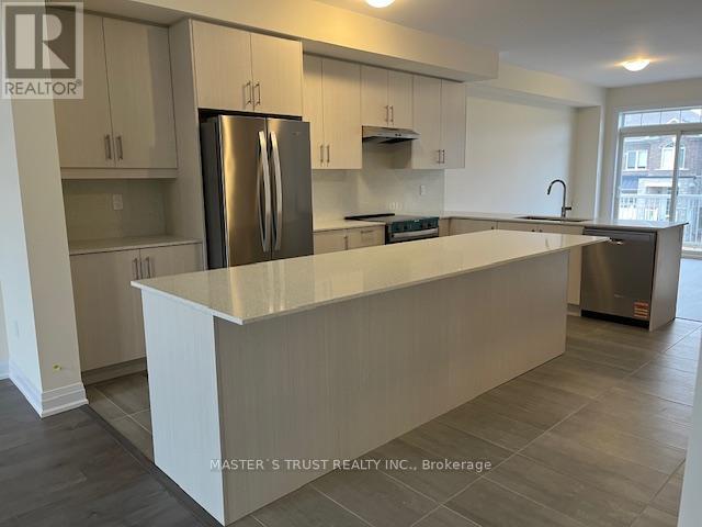 165 Seguin Street, Richmond Hill, Ontario  L4E 1N3 - Photo 3 - N12524914