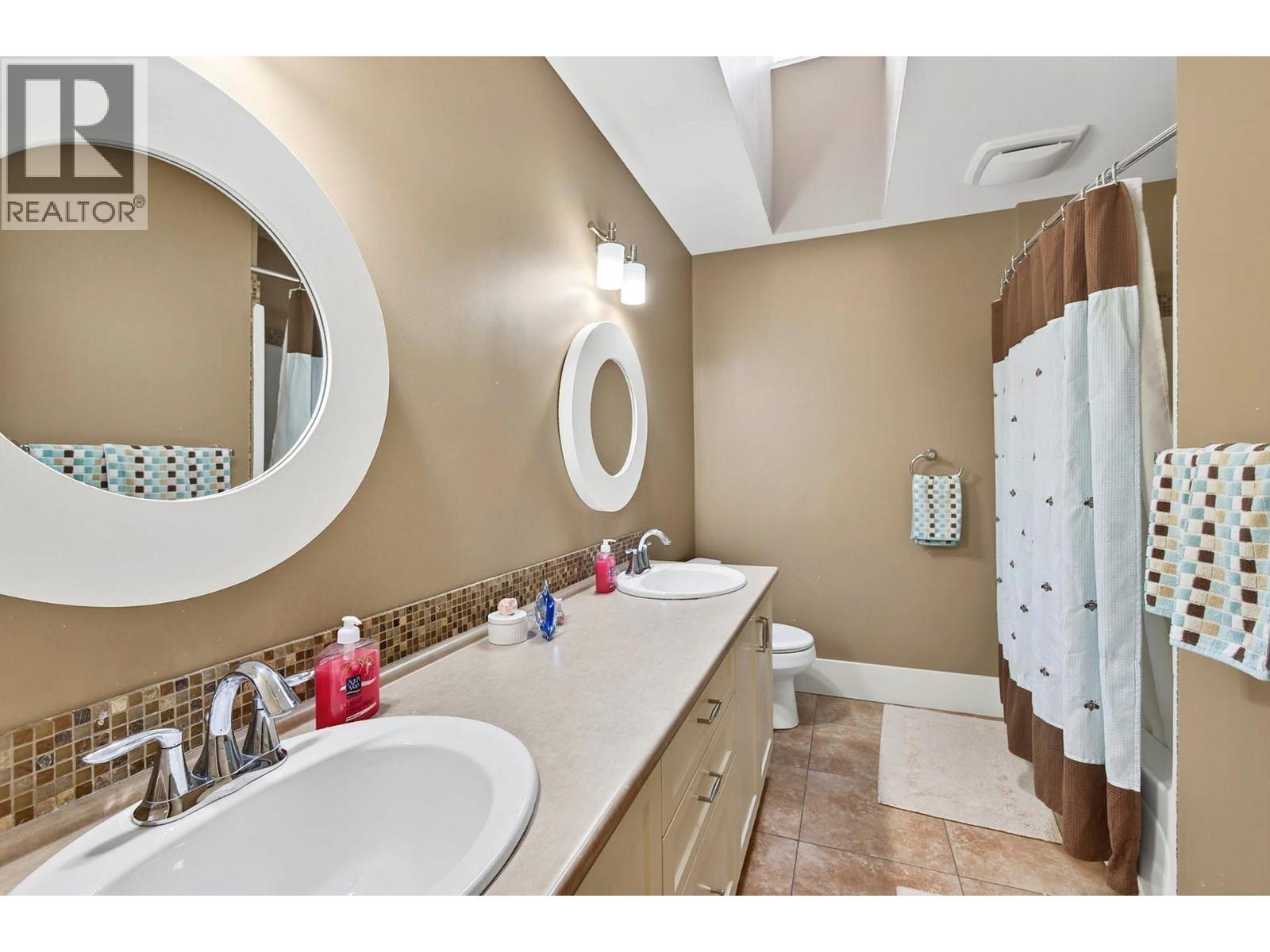 2935 Cheakamus Place, Kamloops, British Columbia  V2C 2G2 - Photo 48 - 10366075