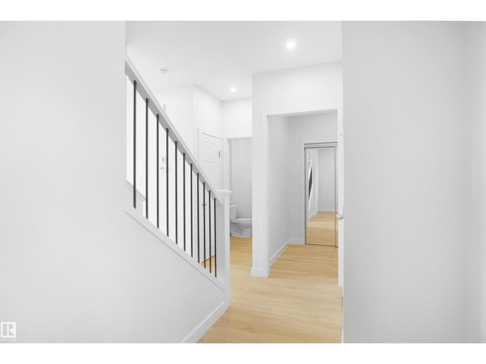 22907 80 Av Nw, Edmonton, Alberta  T5T 4N5 - Photo 3 - E4465175