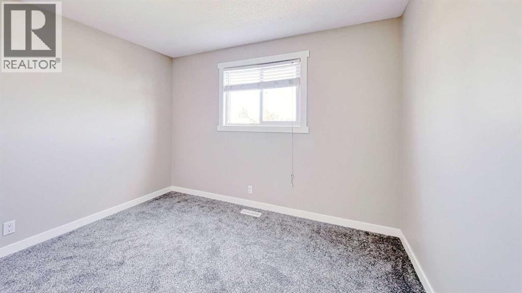 268 Falton Drive Ne, Calgary, Alberta  T3J 2W6 - Photo 11 - A2258691