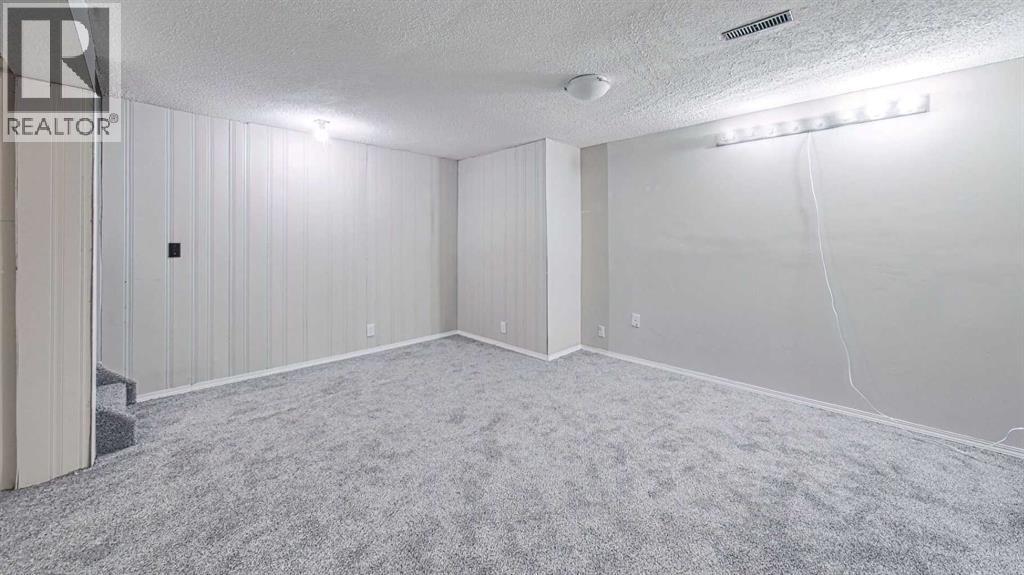 268 Falton Drive Ne, Calgary, Alberta  T3J 2W6 - Photo 22 - A2258691