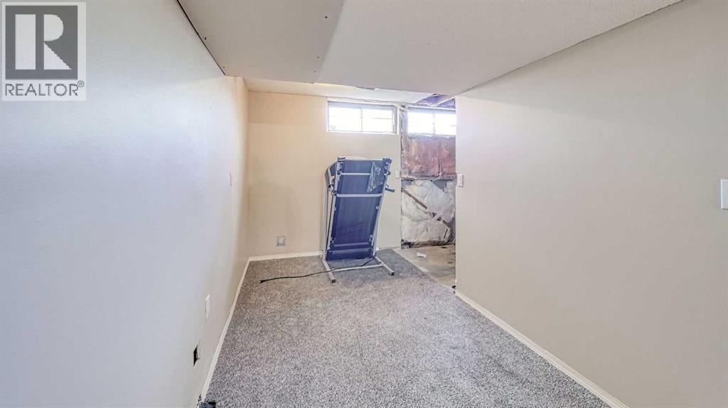 268 Falton Drive Ne, Calgary, Alberta  T3J 2W6 - Photo 27 - A2258691