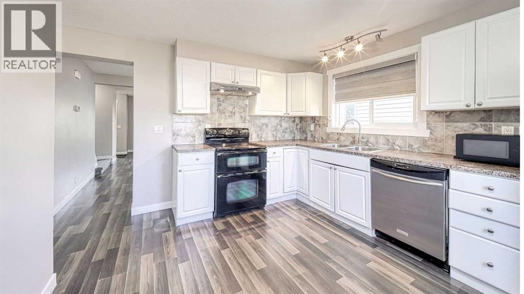 268 Falton Drive Ne, Calgary, Alberta  T3J 2W6 - Photo 5 - A2258691