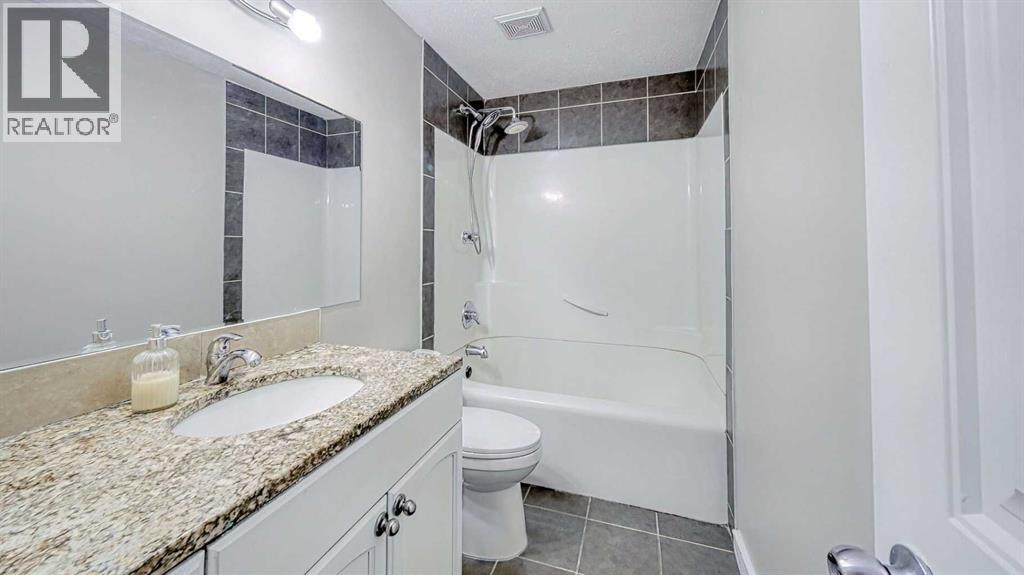 268 Falton Drive Ne, Calgary, Alberta  T3J 2W6 - Photo 12 - A2258691