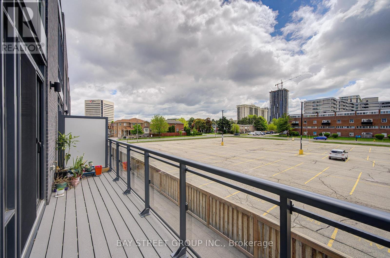 27 Sonic Way S, Toronto, Ontario M3C 0P3 - Photo 15 - C12524952