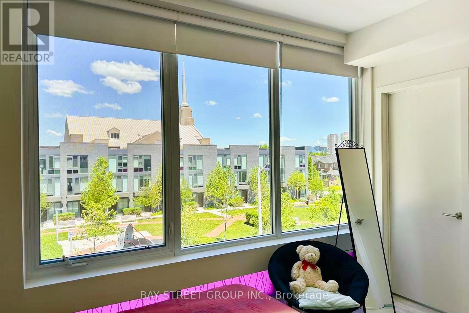 27 Sonic Way S, Toronto, Ontario M3C 0P3 - Photo 17 - C12524952