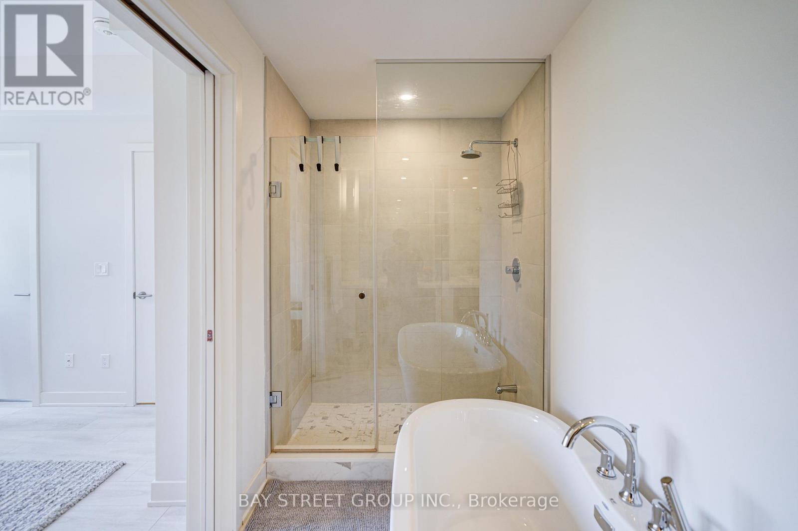 27 Sonic Way S, Toronto, Ontario M3C 0P3 - Photo 20 - C12524952