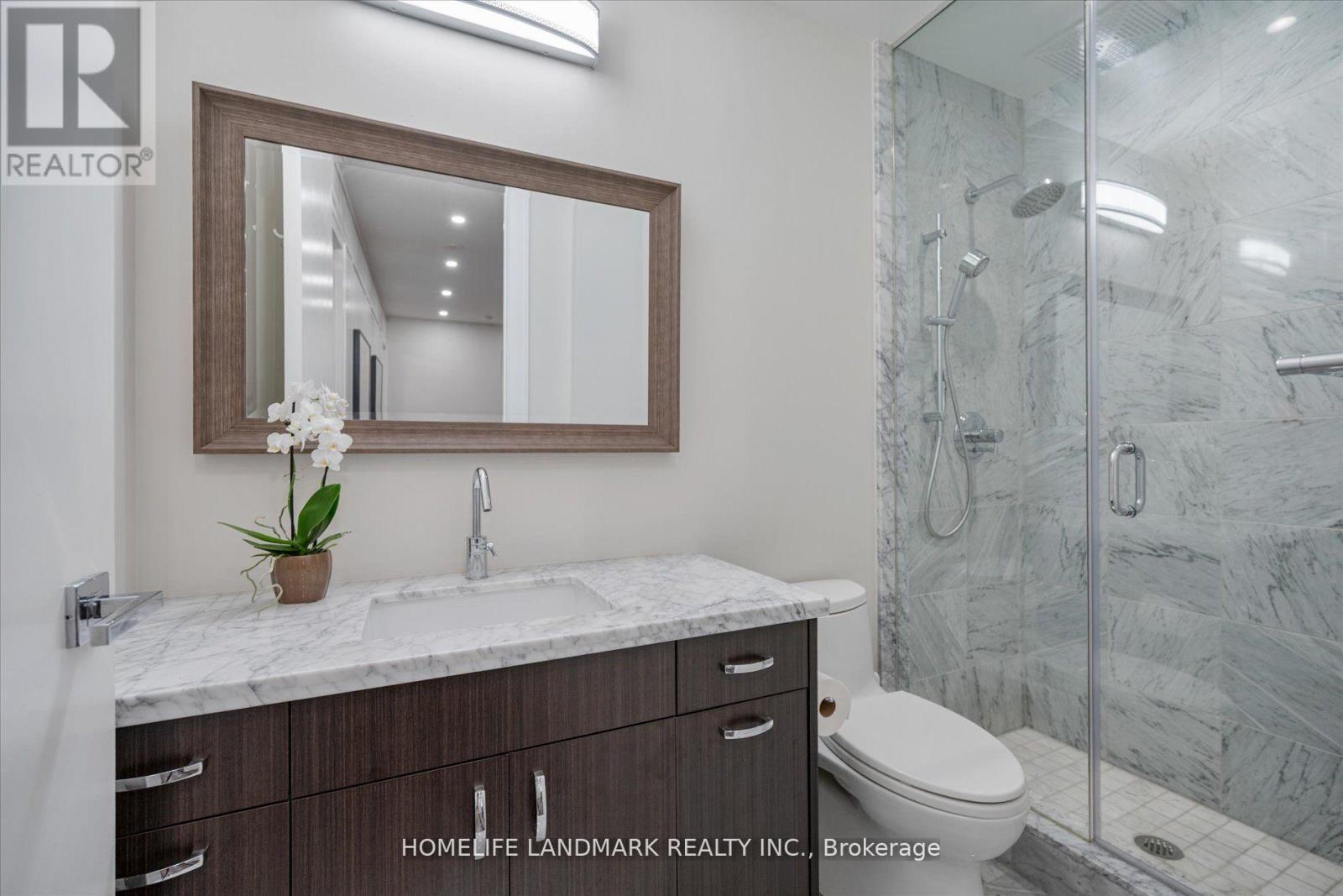 Th102 - 29 Queens Quay E, Toronto, Ontario M5E 0A4 - Photo 34 - C12524892