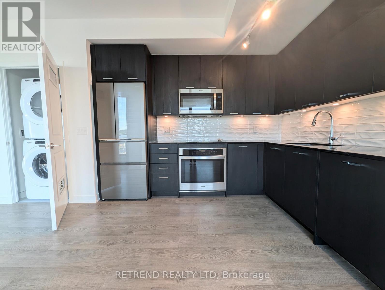 606 - 120 Eagle Rock Way, Vaughan, Ontario L6A 5C2 - Photo 13 - N12524938