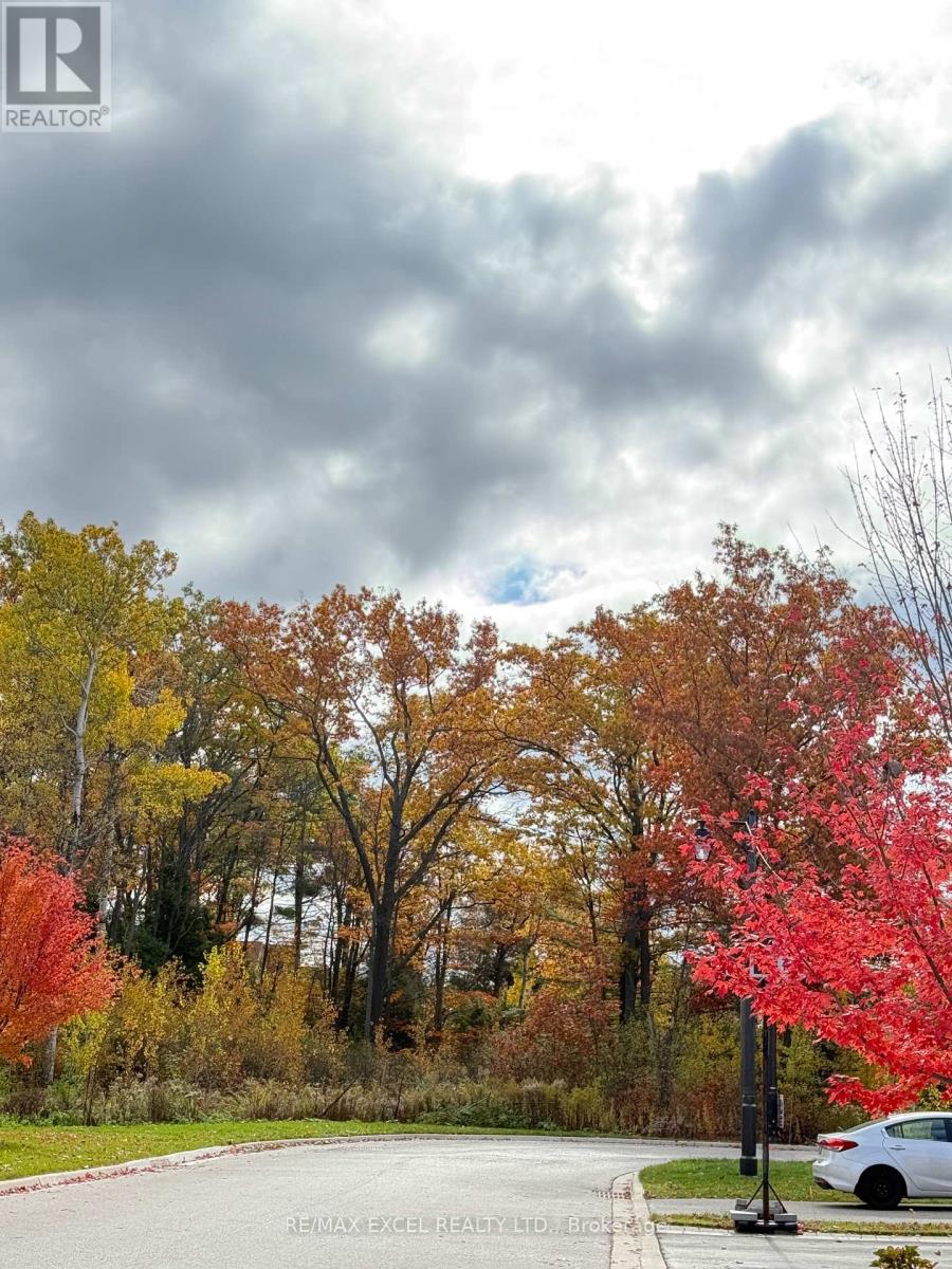 18 MACDONALD COURT, Richmond Hill, Ontario