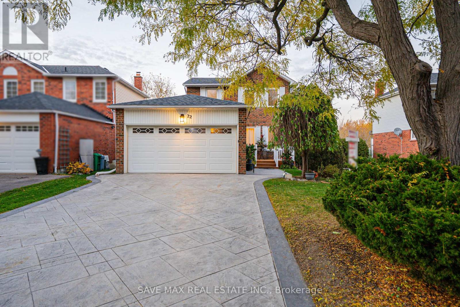 22 MARENGO COURT, Brampton, Ontario