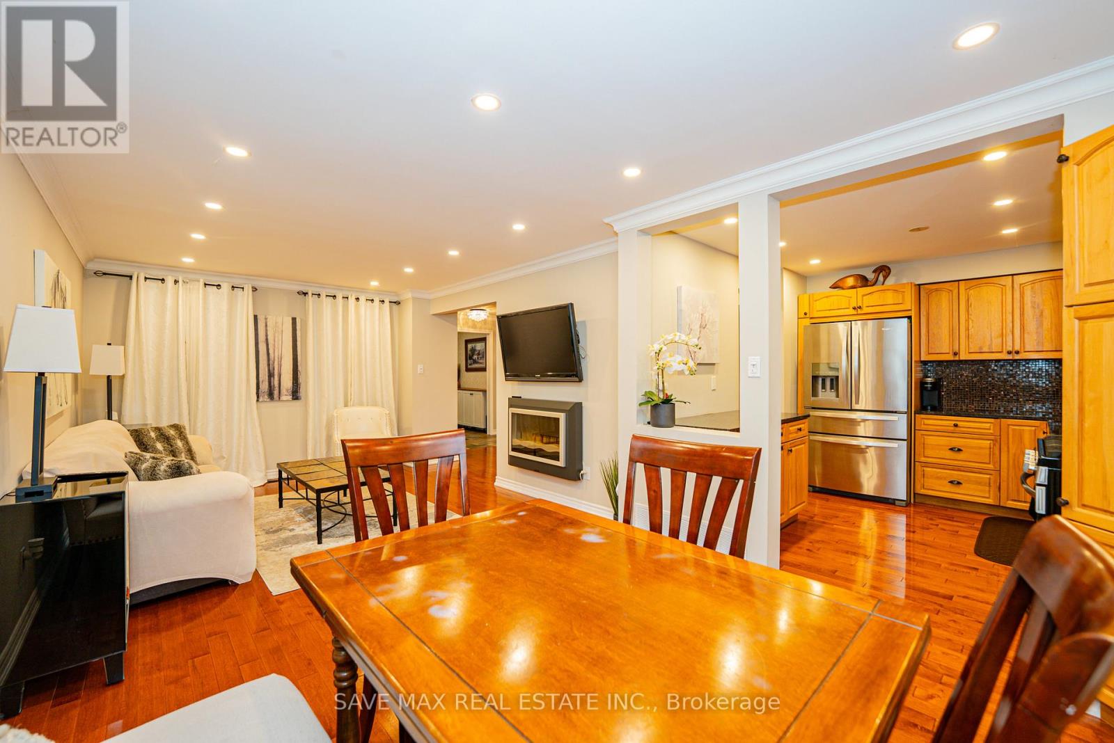 22 Marengo Court, Brampton, Ontario  L6S 4H6 - Photo 11 - W12524962