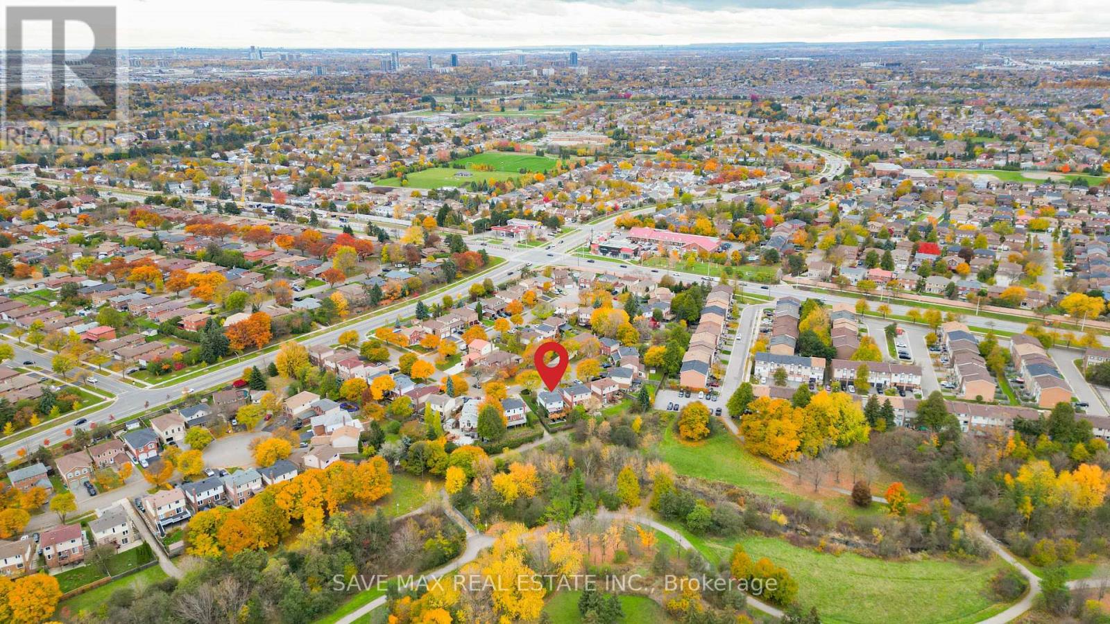 22 Marengo Court, Brampton, Ontario  L6S 4H6 - Photo 3 - W12524962