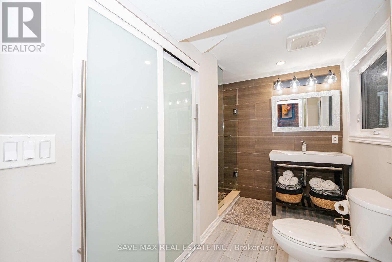 22 Marengo Court, Brampton, Ontario  L6S 4H6 - Photo 30 - W12524962