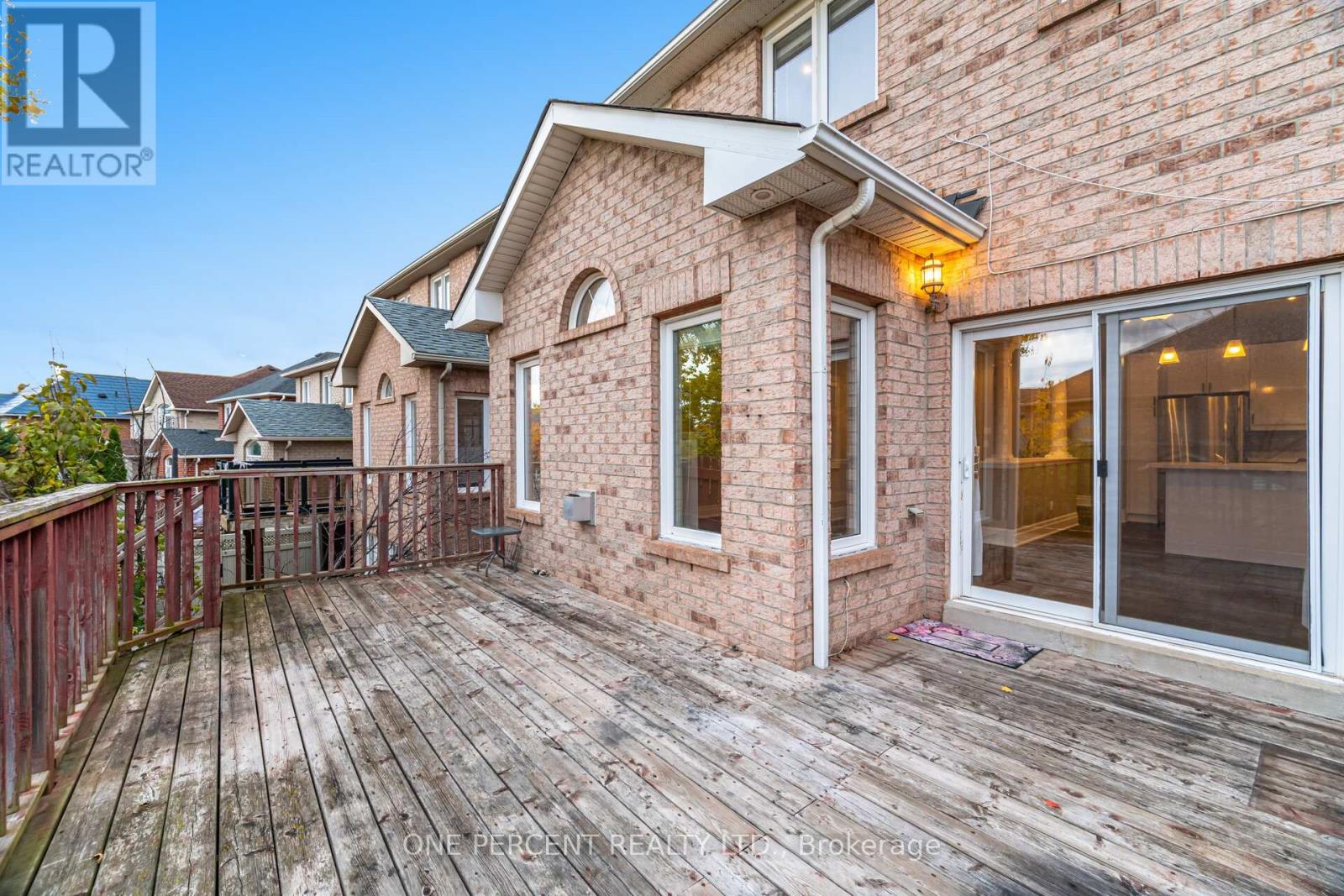 2432 Hilda Drive, Oakville, Ontario  L6H 7N3 - Photo 13 - W12524964