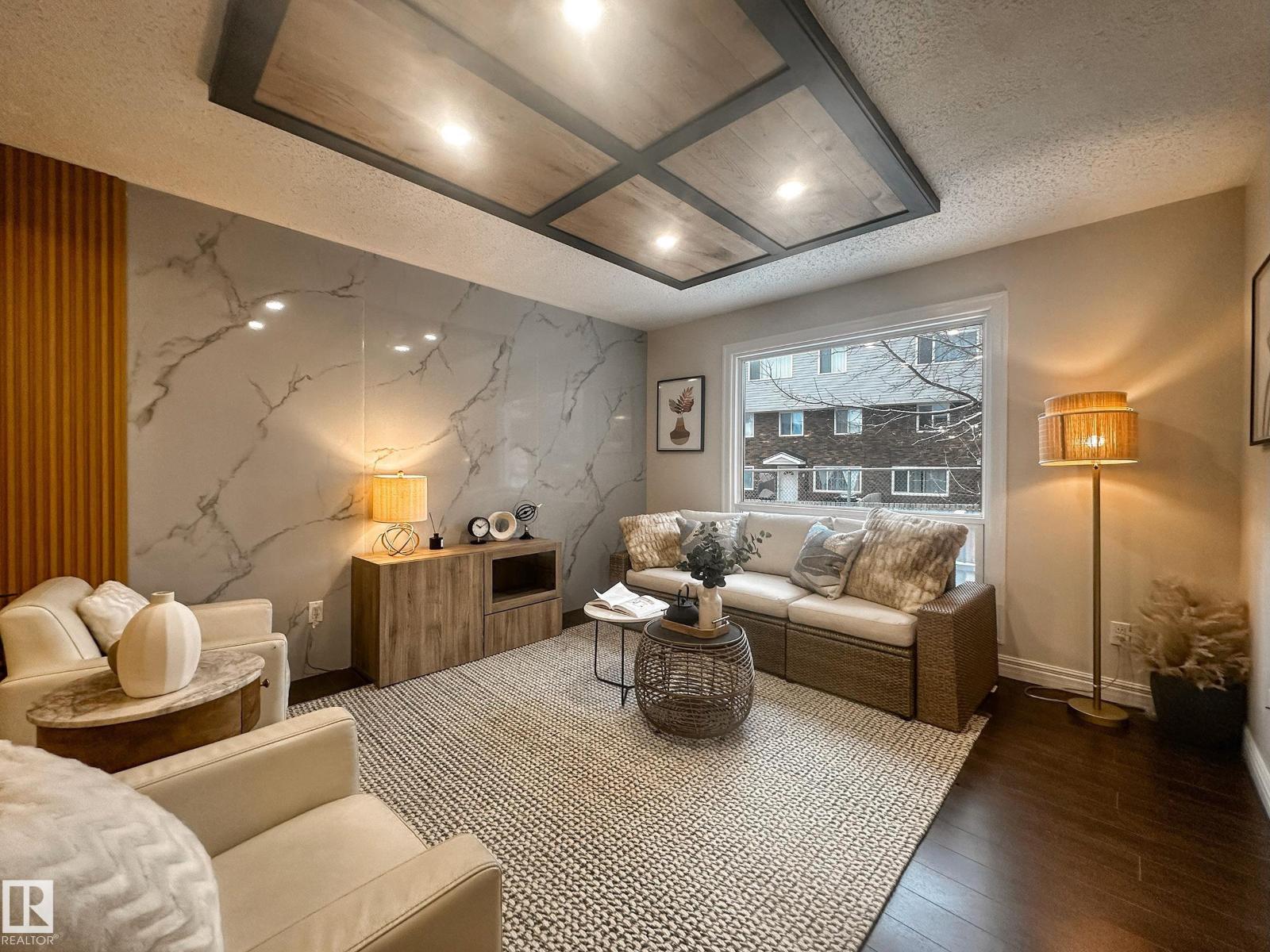 848 Erin Pl Nw, Edmonton, Alberta  T5T 1M6 - Photo 4 - E4465170