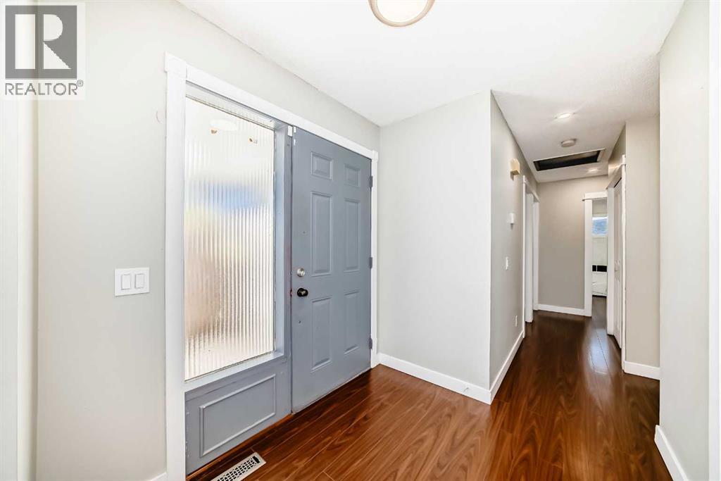 Property at 130 Braniff Crescent SW image 3