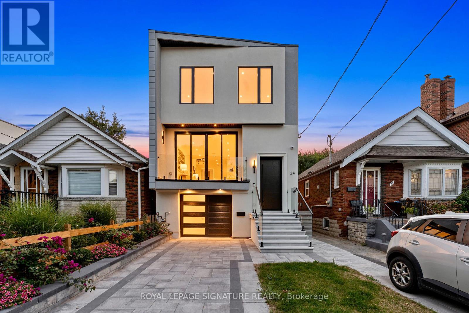 24 ELMSDALE ROAD, Toronto, Ontario