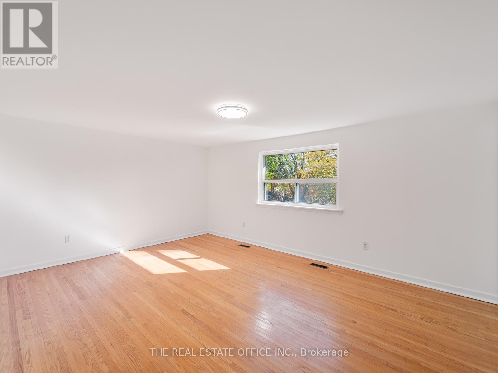 11 Dunsdale Square, Toronto, Ontario  M1S 2L7 - Photo 17 - E12524980