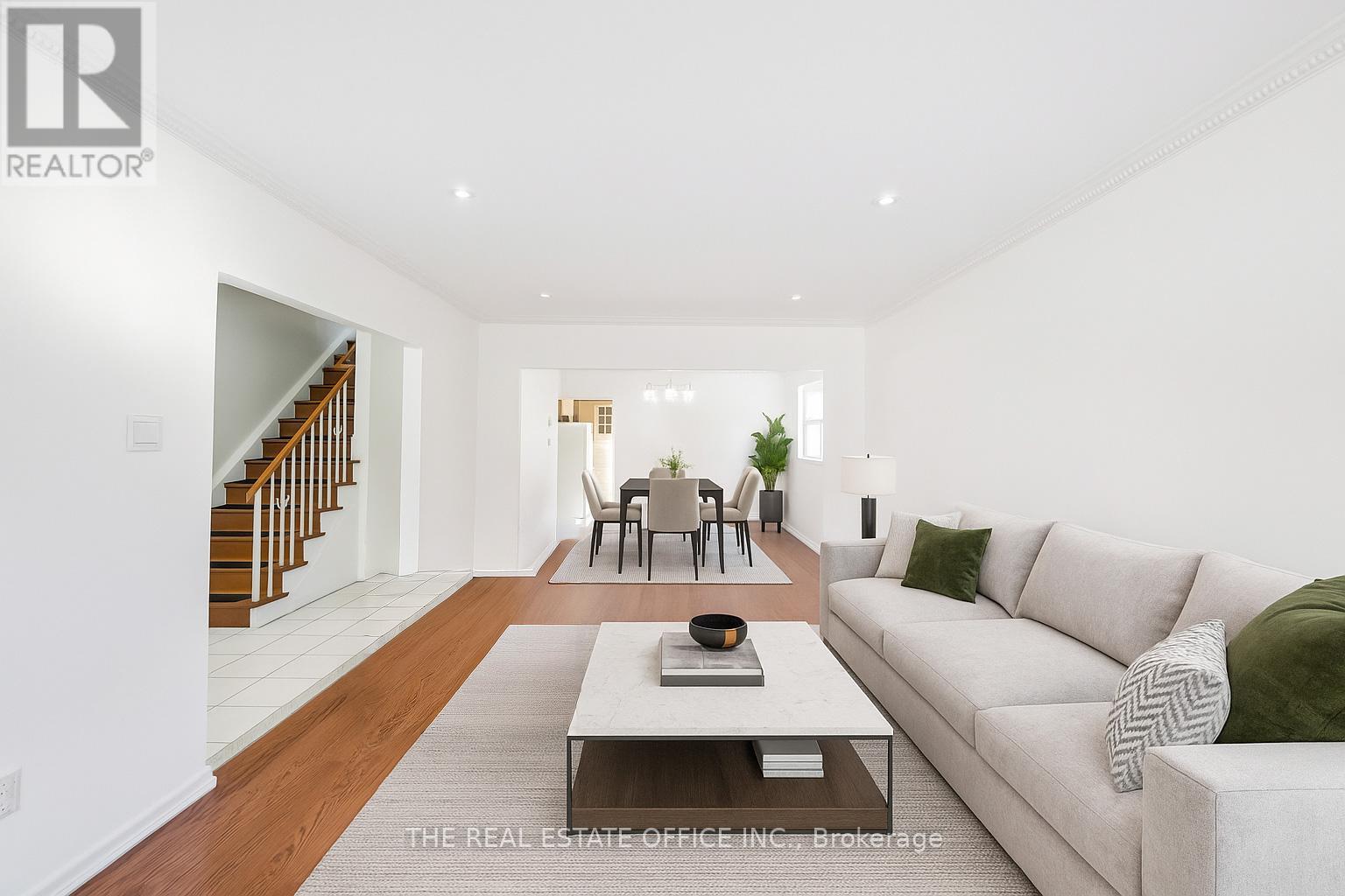 11 Dunsdale Square, Toronto, Ontario  M1S 2L7 - Photo 9 - E12524980