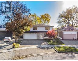 11 DUNSDALE SQUARE, Toronto, Ontario