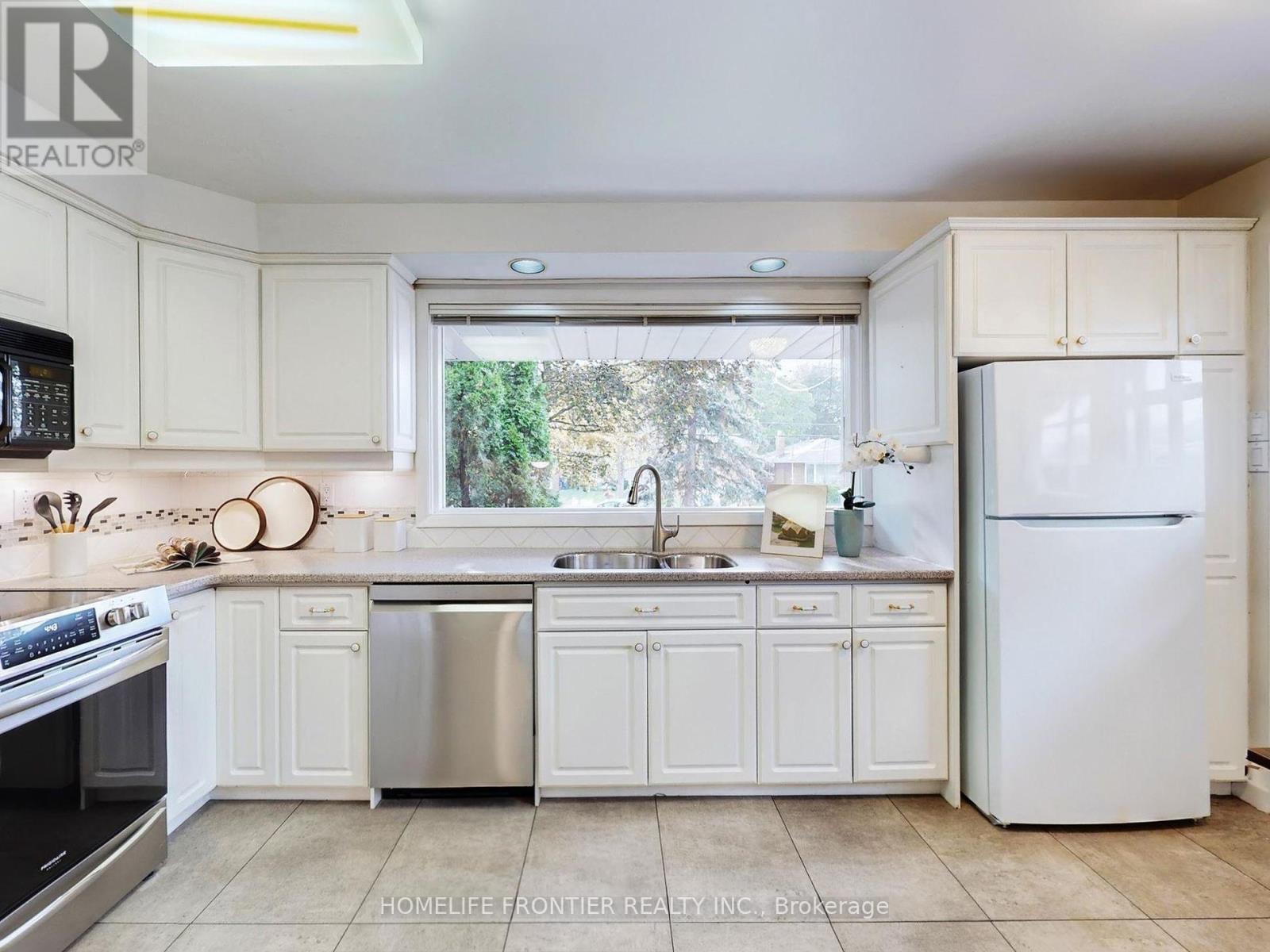 Upper - 52 Landfair Crescent, Toronto, Ontario  M1J 3A7 - Photo 11 - E12524990