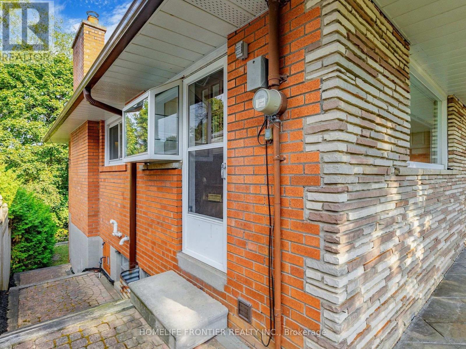 Upper - 52 Landfair Crescent, Toronto, Ontario  M1J 3A7 - Photo 27 - E12524990