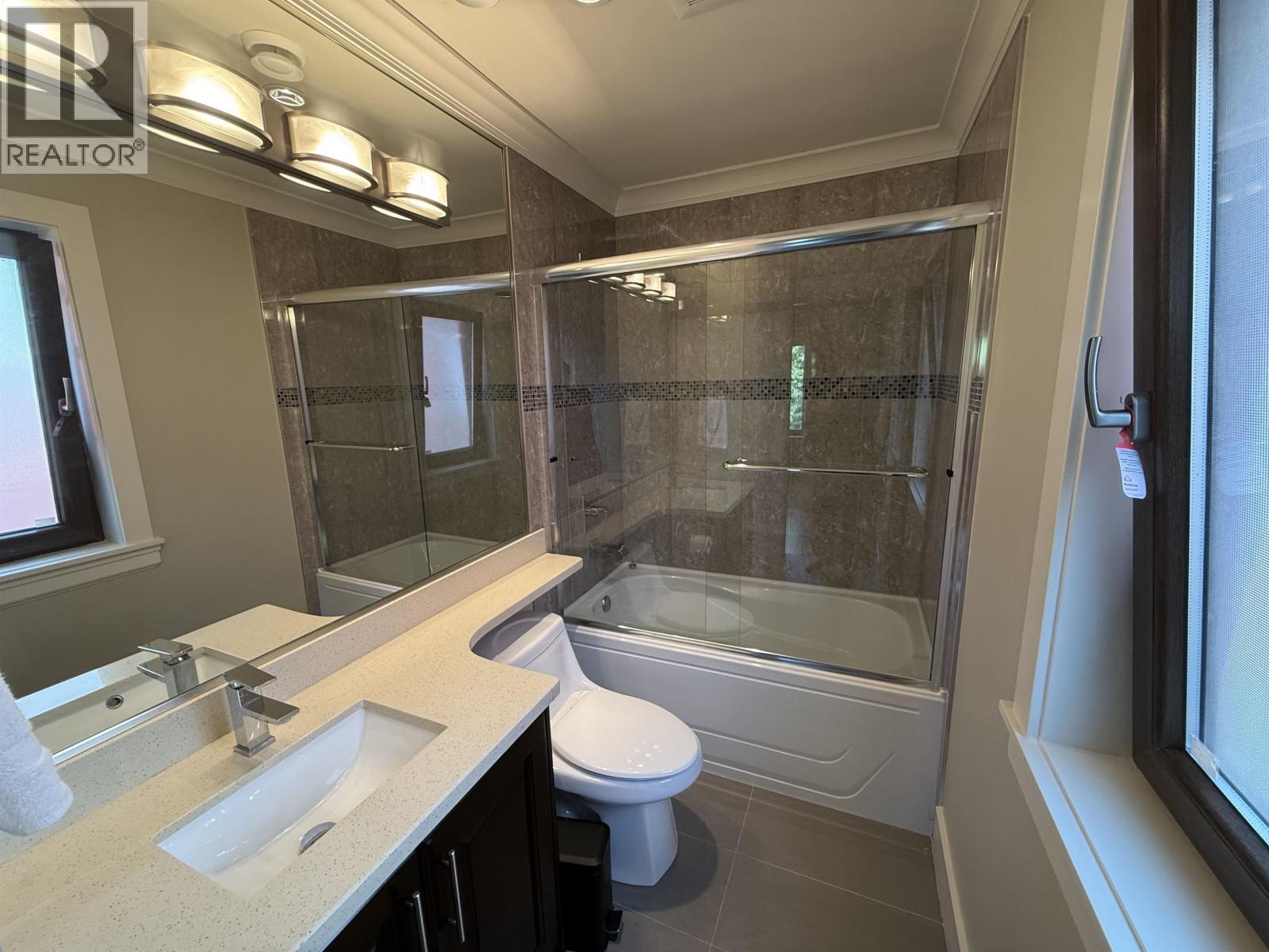 7689 Jasper Crescent, Vancouver, British Columbia V5P 3S7 - Photo 15 - R3049251