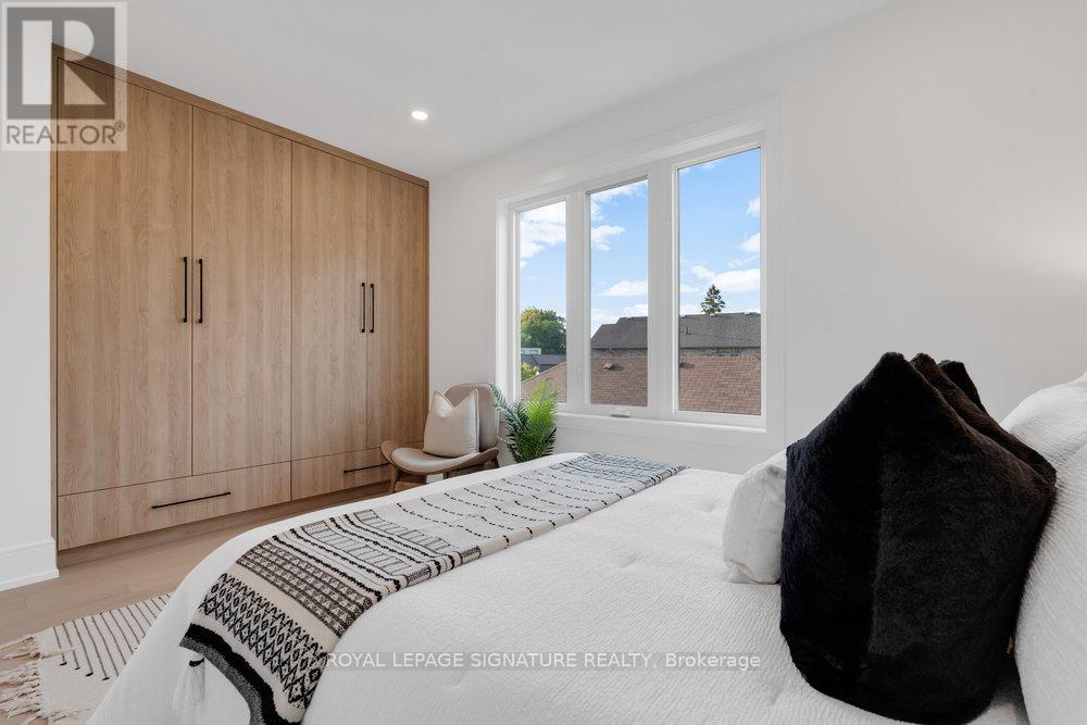 74b Floyd Avenue, Toronto, Ontario M4K 2B5 - Photo 27 - E12518118