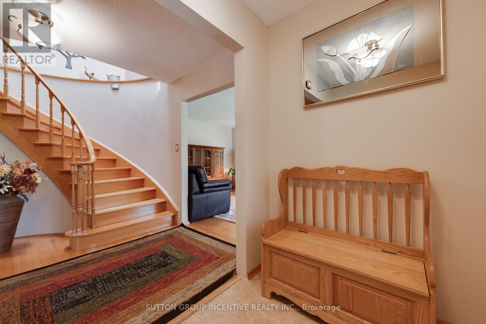 1983 Innisfil Heights Crescent, Innisfil, Ontario  L9S 4A7 - Photo 13 - N12524970