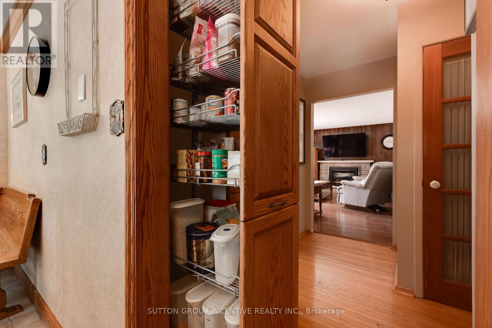 1983 Innisfil Heights Crescent, Innisfil, Ontario  L9S 4A7 - Photo 20 - N12524970