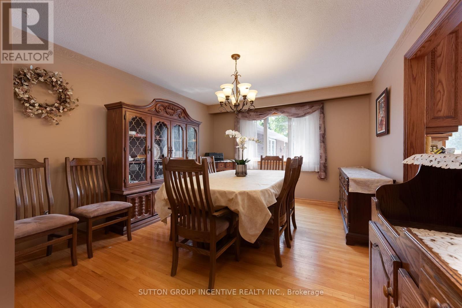 1983 Innisfil Heights Crescent, Innisfil, Ontario  L9S 4A7 - Photo 21 - N12524970