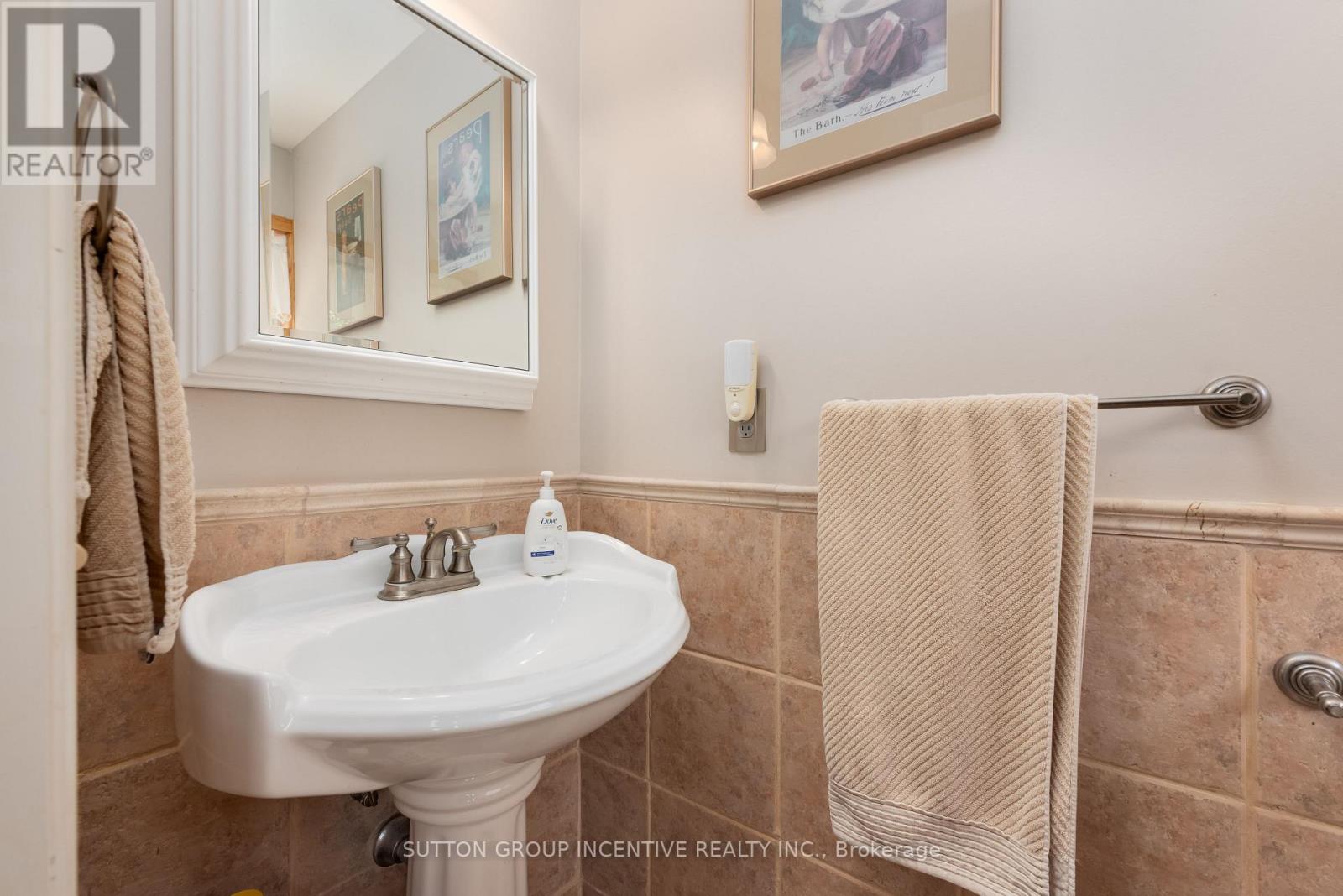 1983 Innisfil Heights Crescent, Innisfil, Ontario  L9S 4A7 - Photo 27 - N12524970