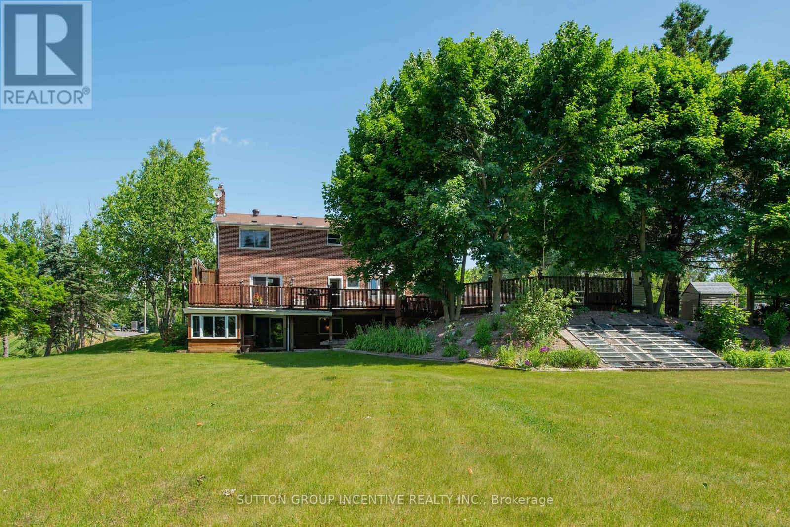 1983 Innisfil Heights Crescent, Innisfil, Ontario  L9S 4A7 - Photo 35 - N12524970