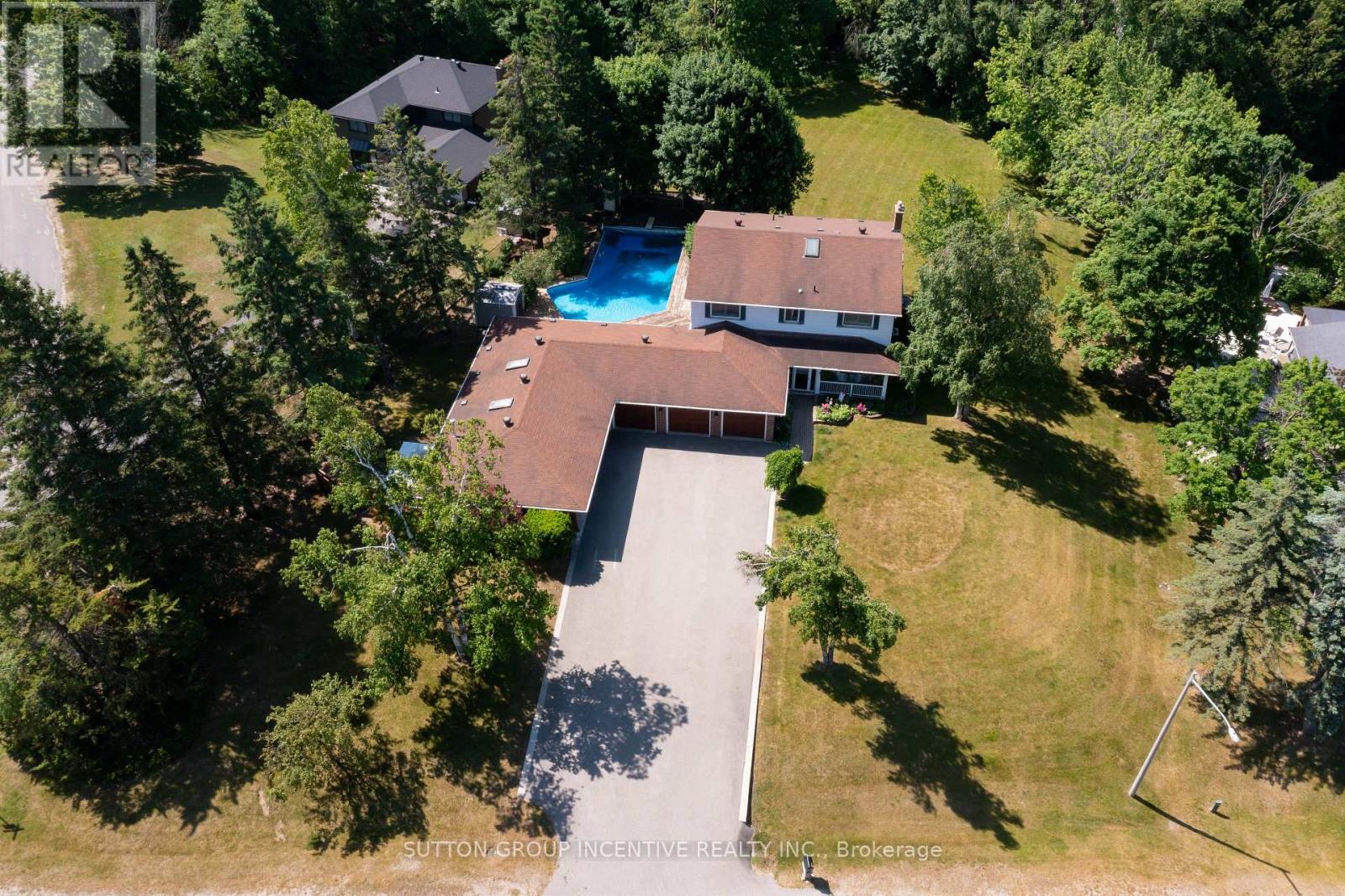 1983 Innisfil Heights Crescent, Innisfil, Ontario  L9S 4A7 - Photo 38 - N12524970