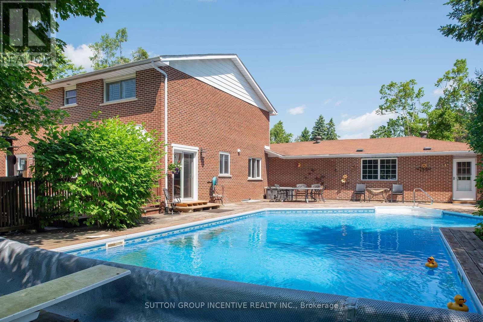 1983 Innisfil Heights Crescent, Innisfil, Ontario  L9S 4A7 - Photo 9 - N12524970