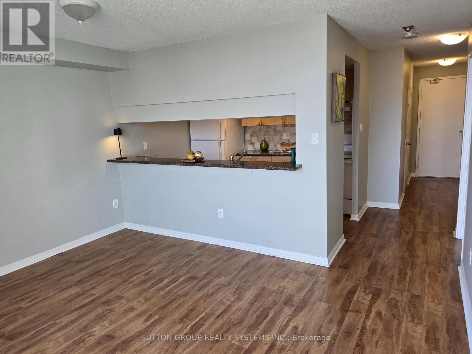 407 - 101 Subway Crescent, Toronto, Ontario  M9B 6K4 - Photo 13 - W12524968