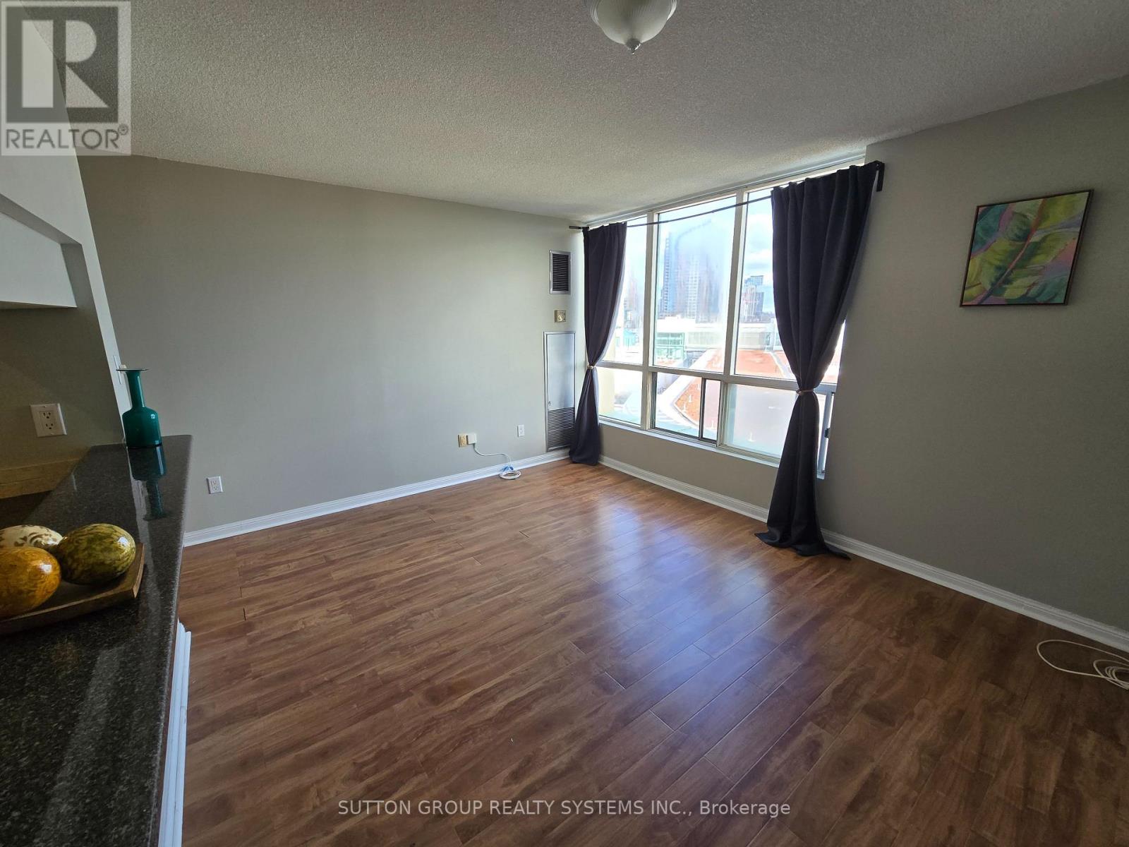 407 - 101 Subway Crescent, Toronto, Ontario  M9B 6K4 - Photo 15 - W12524968