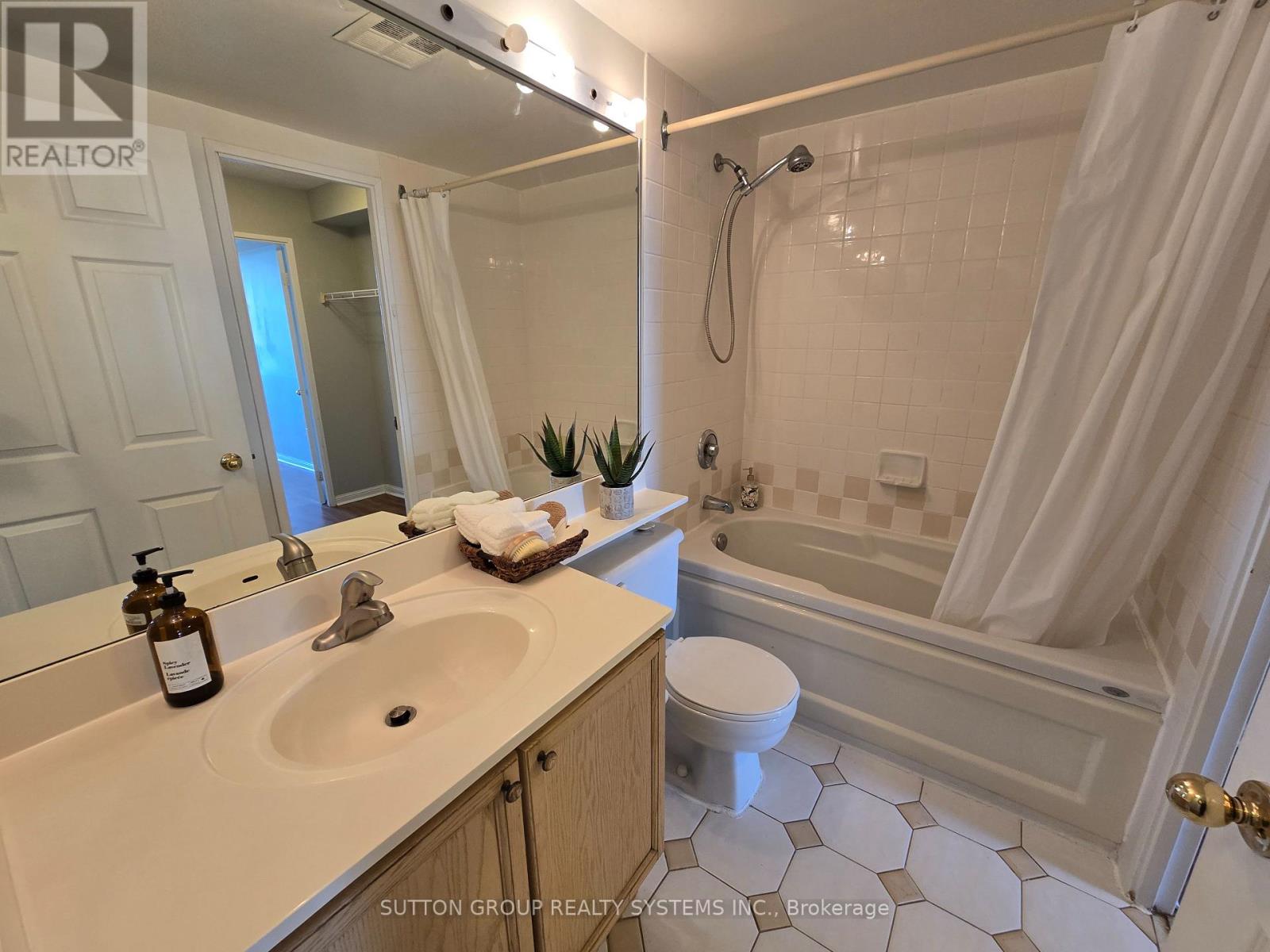 407 - 101 Subway Crescent, Toronto, Ontario  M9B 6K4 - Photo 19 - W12524968