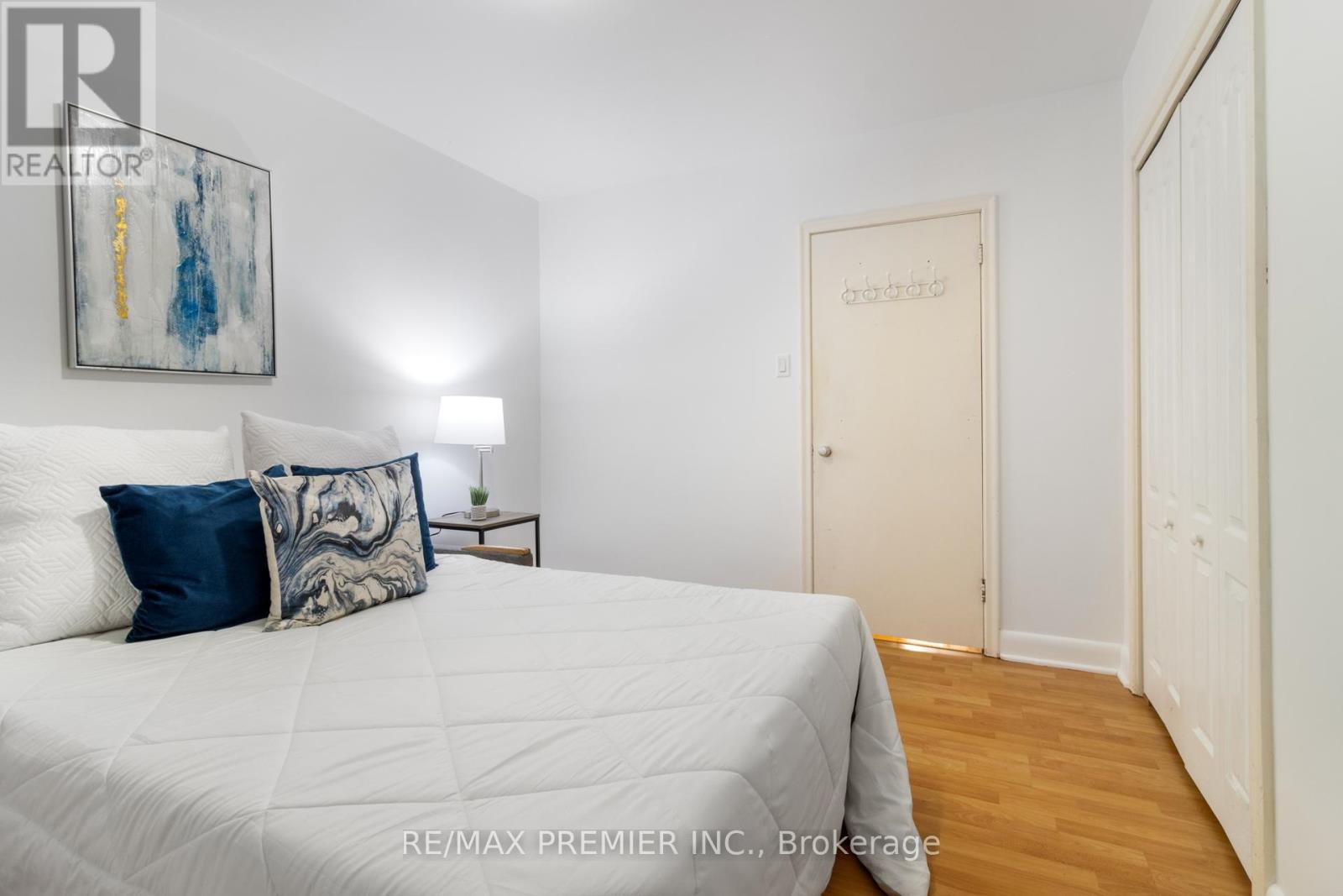 203 Martin Grove Road, Toronto, Ontario  M9B 4L2 - Photo 24 - W12524978