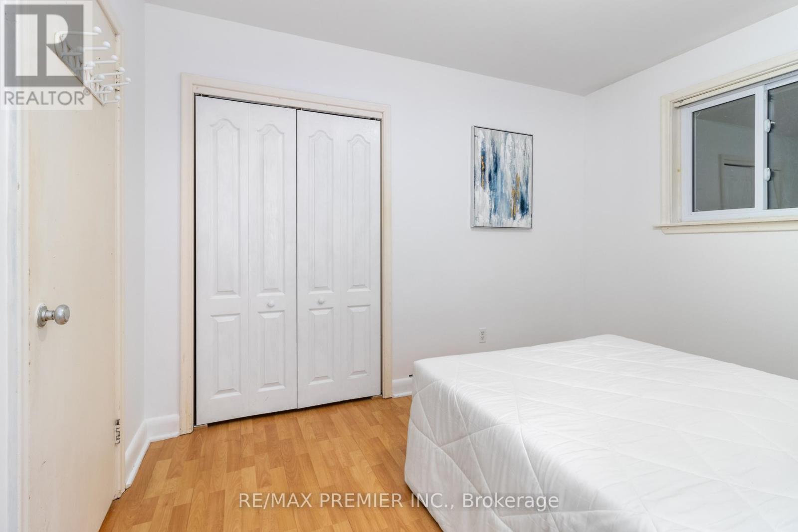 203 Martin Grove Road, Toronto, Ontario  M9B 4L2 - Photo 25 - W12524978