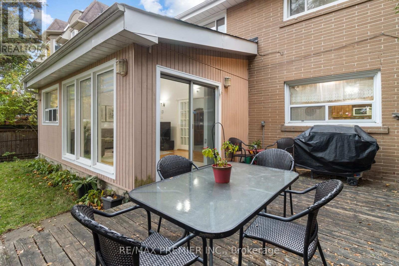 203 Martin Grove Road, Toronto, Ontario  M9B 4L2 - Photo 42 - W12524978