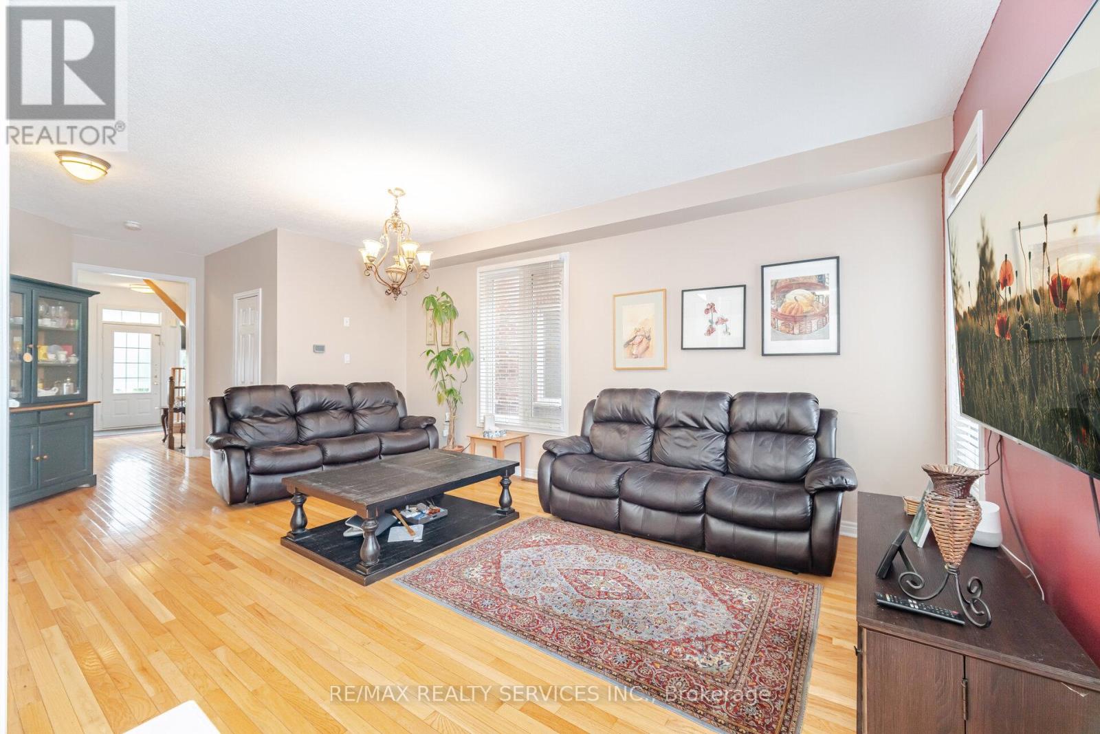 75 Harbourtown Crescent, Brampton, Ontario  L6V 4P5 - Photo 10 - W12524984