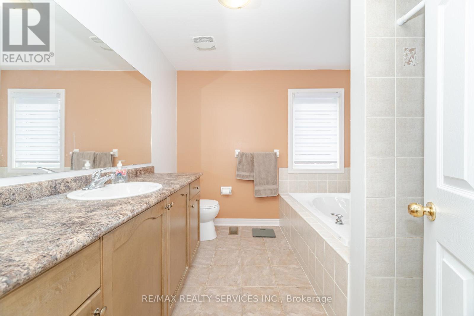 75 Harbourtown Crescent, Brampton, Ontario  L6V 4P5 - Photo 28 - W12524984