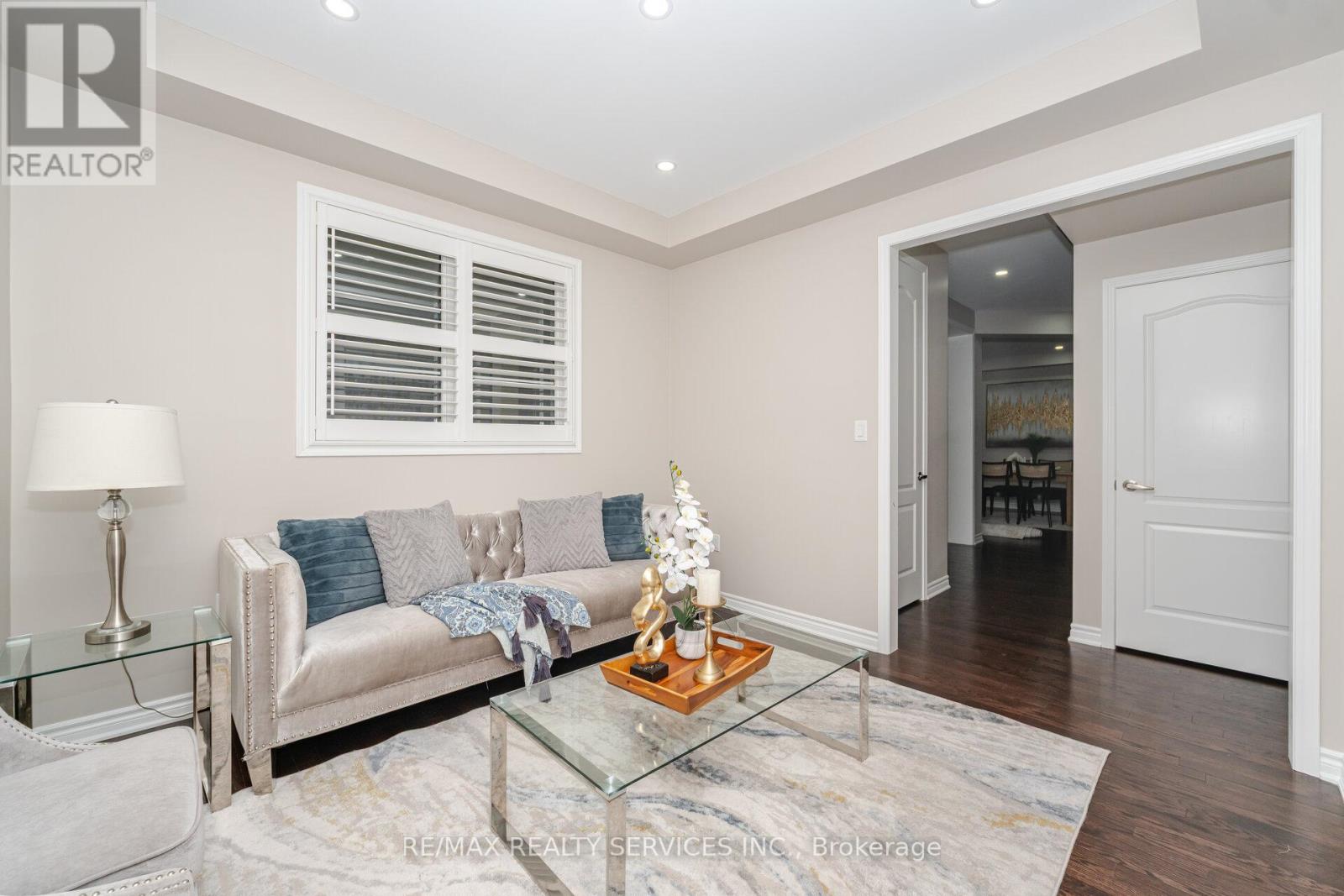 94 Newhouse Boulevard, Caledon, Ontario  L7C 4E4 - Photo 10 - W12524986