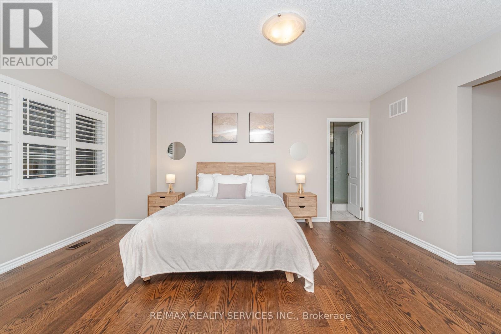 94 Newhouse Boulevard, Caledon, Ontario  L7C 4E4 - Photo 28 - W12524986